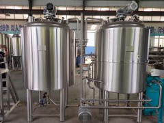 山东精鹰——300L啤酒设备图1